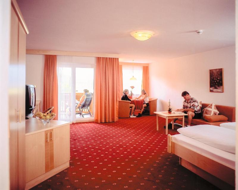 Family Room image 2