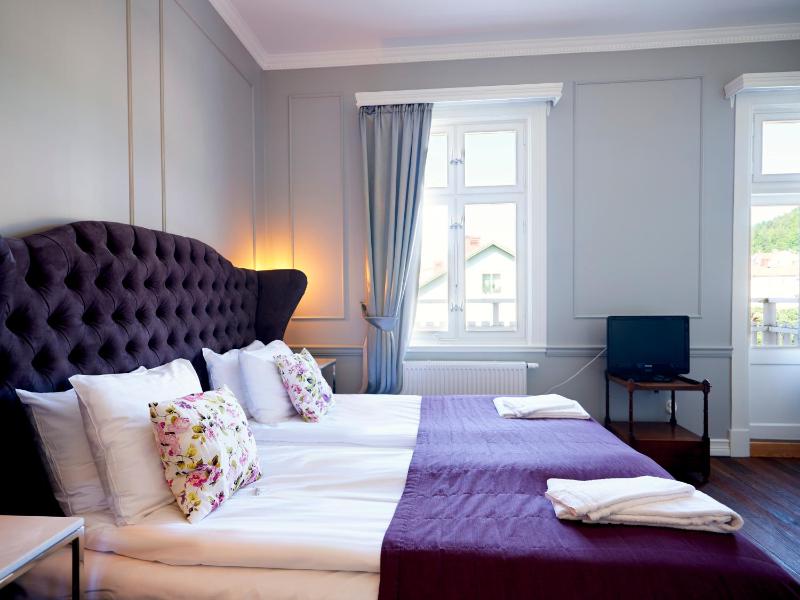 Superior Double Room image 4