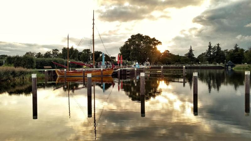 One-Bedroom Apartment image 3