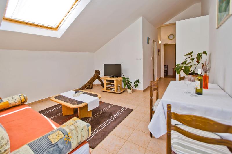 One-Bedroom Apartment with Balcony image 4