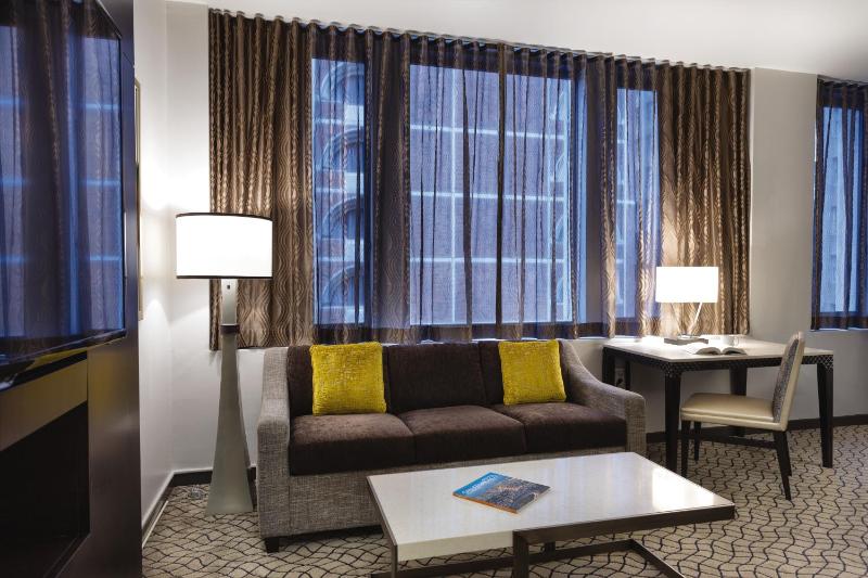 Deluxe King Room with Sofa Bed image 2