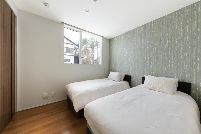 Grey Wolf Chalet by Hakuba White Fox Company - image 16