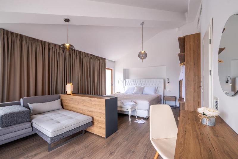 Executive Suite image 4