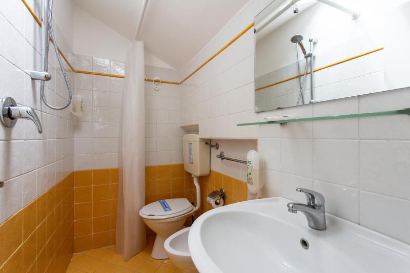 Small Double Room with Balcony image 3