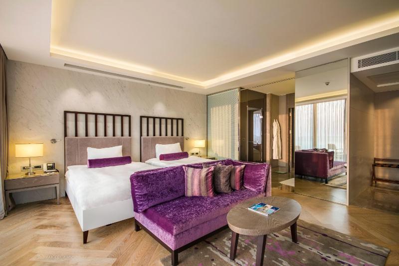 Two-Bedroom Suite image 3
