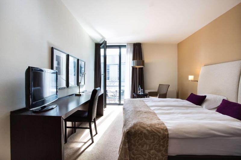 Superior Double Room image 4