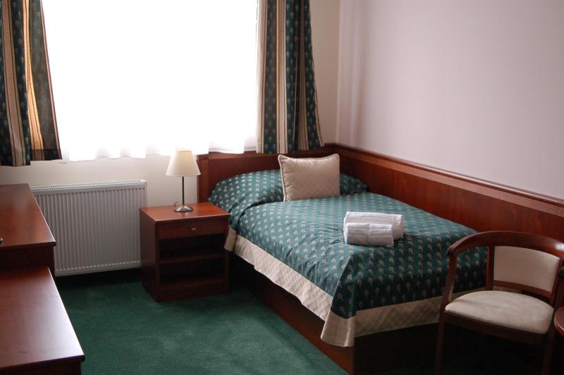 Single Room image 3