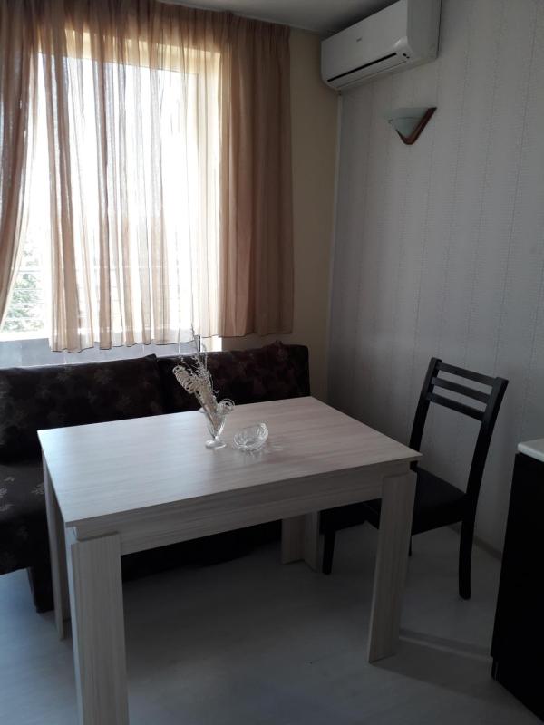 Apartment with Sea View image 2