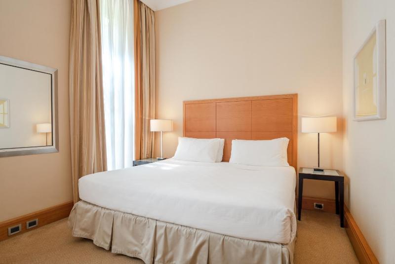 Classic Double or Twin Room with Free Late Check-out till 2pm image 1