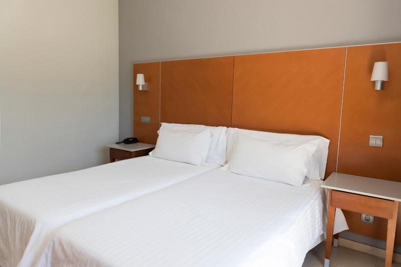 Hotel El Palmeral - image 48