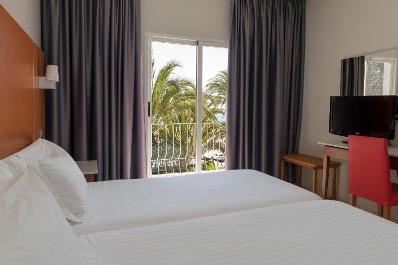 Hotel El Palmeral - image 45