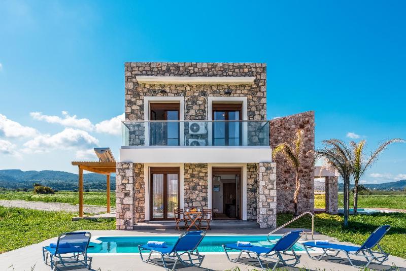 Two-Bedroom Villa image 3