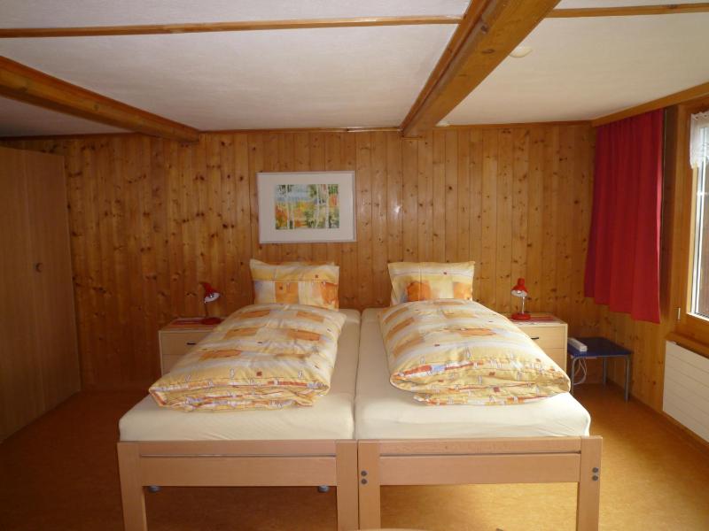 Double Room with Mountain View and Shared Bathroom image 3