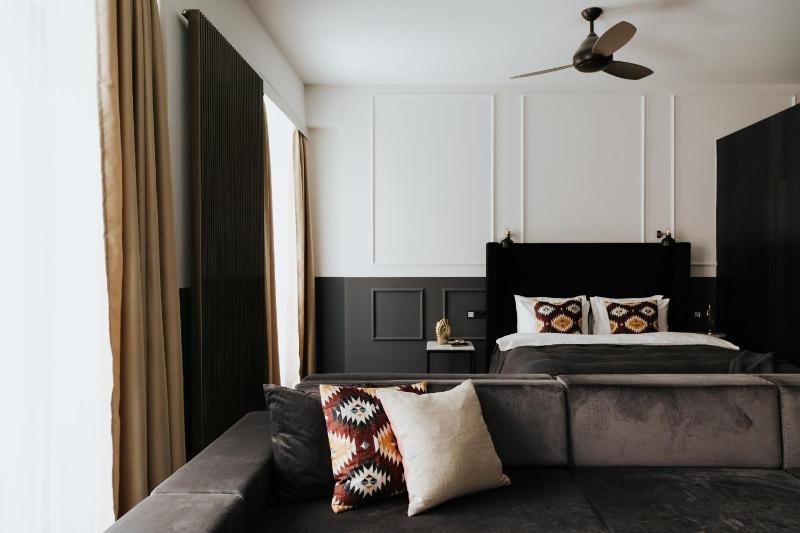 Superior Apartment image 1