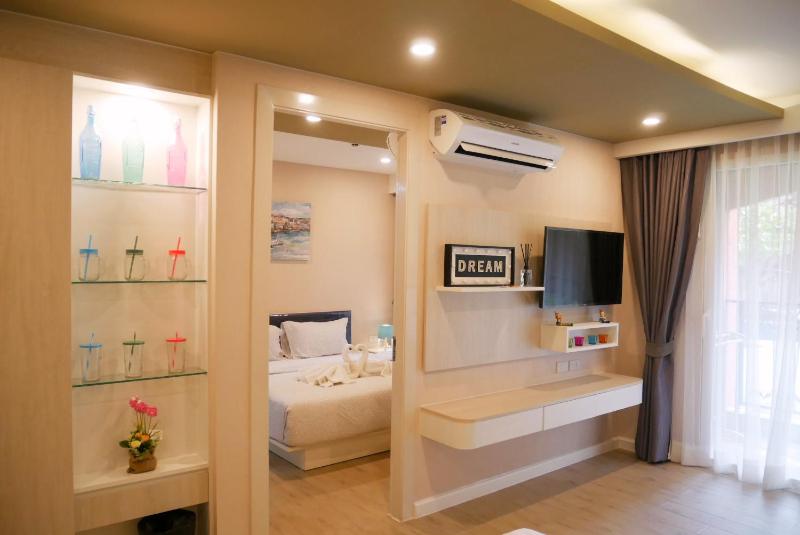 Seven Seas Resort Pattaya & Sofa bed - image 31