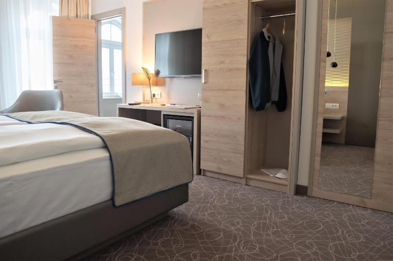 Comfort Double Room image 4