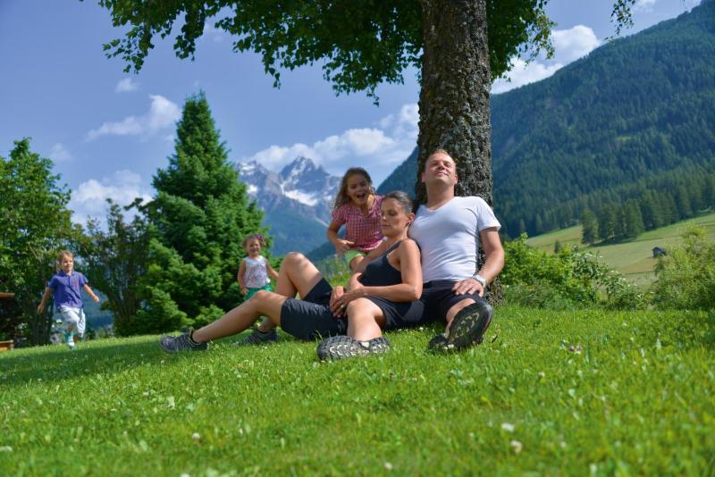 One-Bedroom Apartment image 1