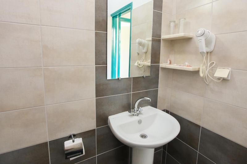Angeliki Beach Hotel - image 21