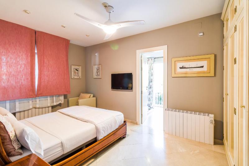 Superior Double Room image 4
