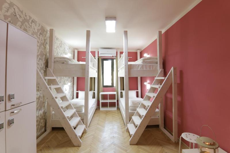 Bed in 4-Bed Dormitory Room image 2