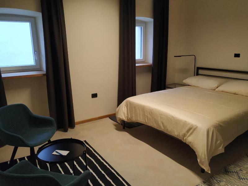 Standard Double Room image 4