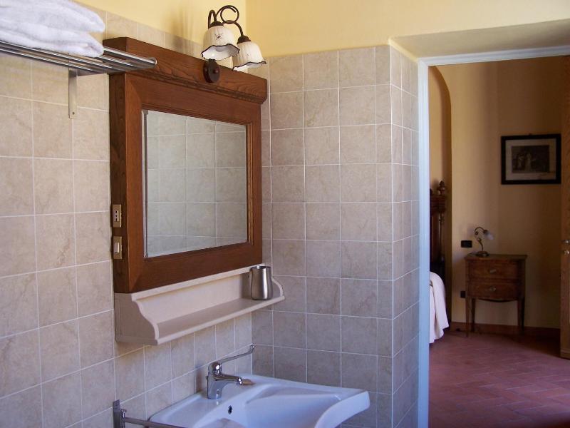 Double Room image 2