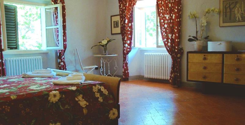 Double Room with Private External Bathroom image 2