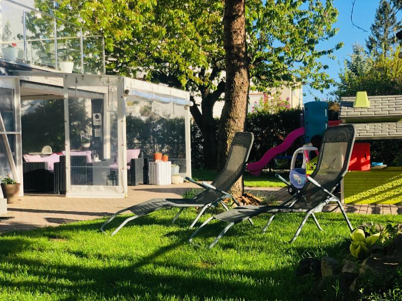 Pokoje i apartamenty Ula z pięknym ogrodem i śniadaniami - image 32