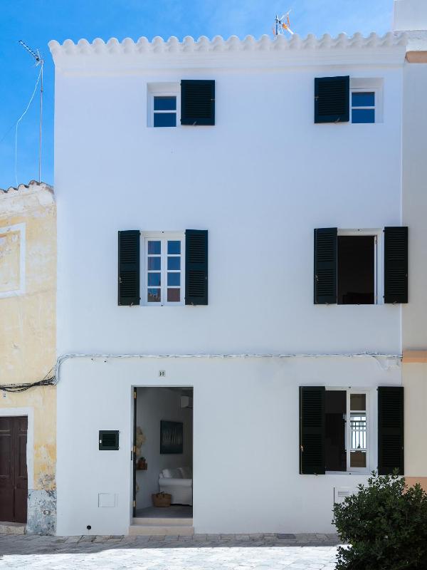 roques - image 9