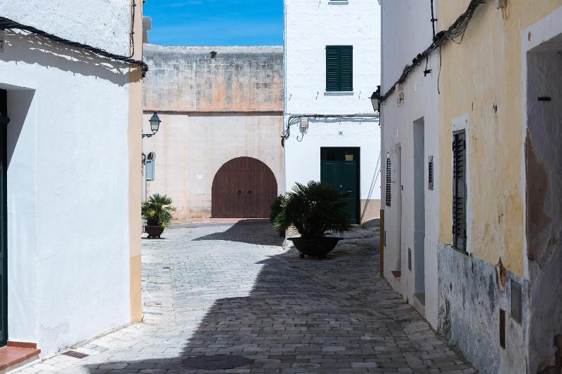 roques - image 35
