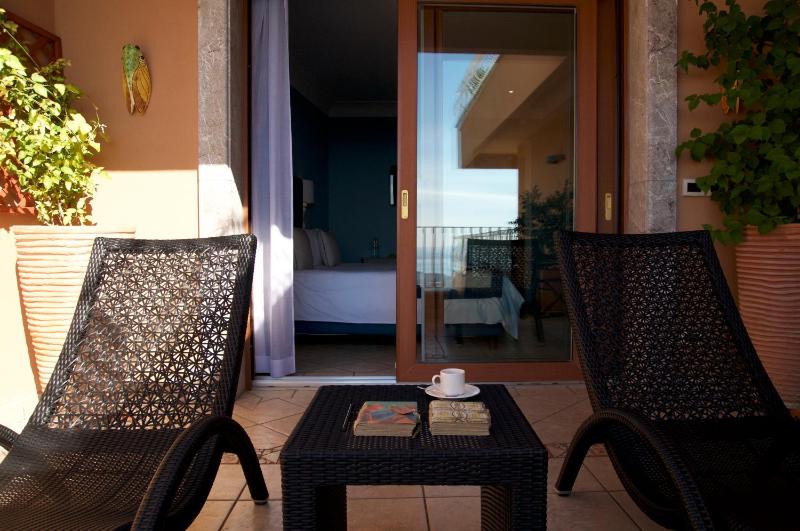 Superior Double Room image 4