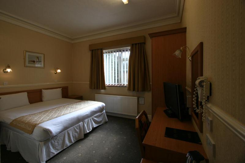 Double Room image 2
