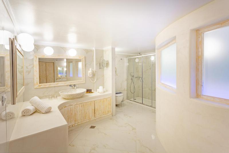 Suite image 2