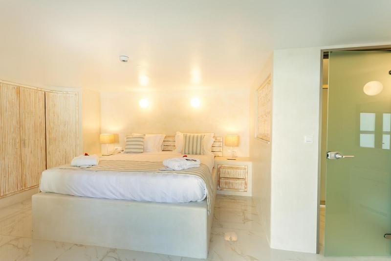Suite with Balcony image 4