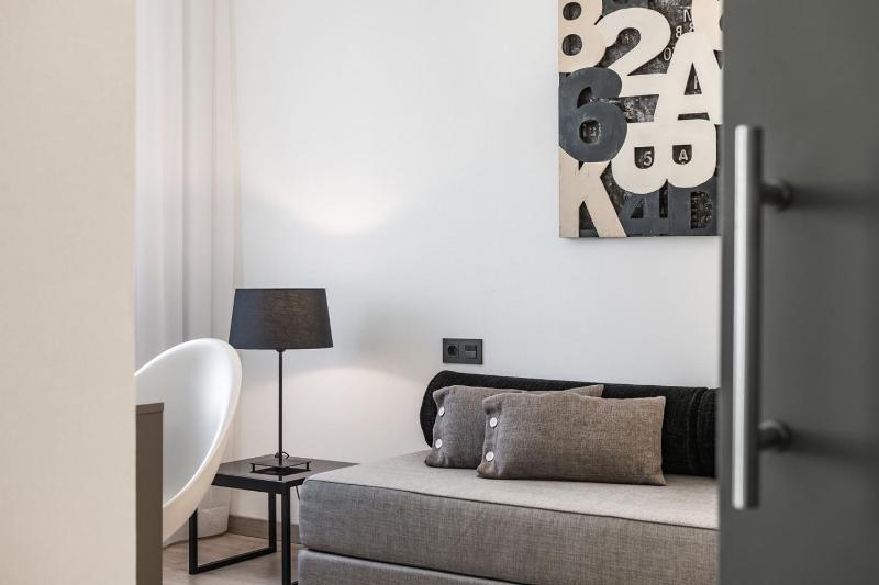 Classic Family Room image 3