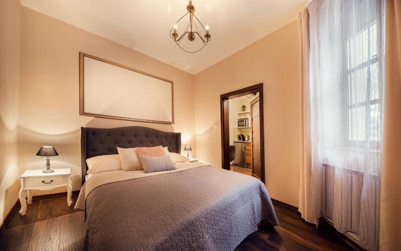 Deluxe Smart Apartment image 2