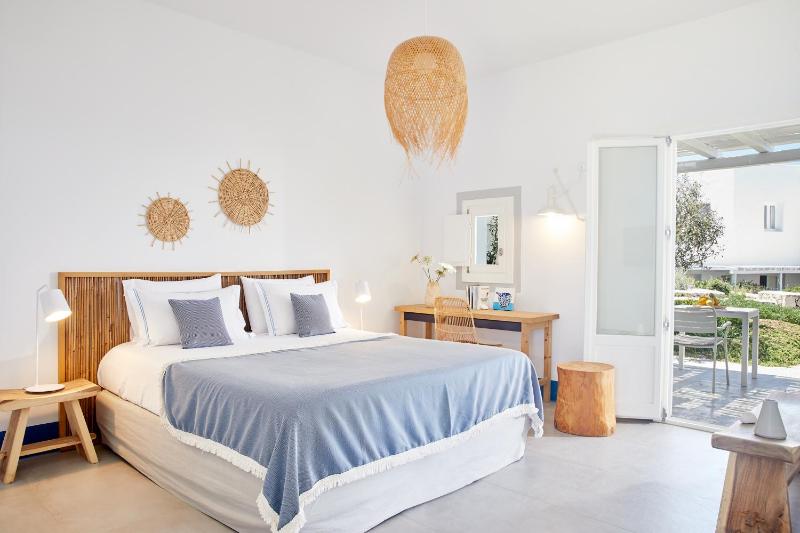 Double Room with Terrace & Sea View image 1