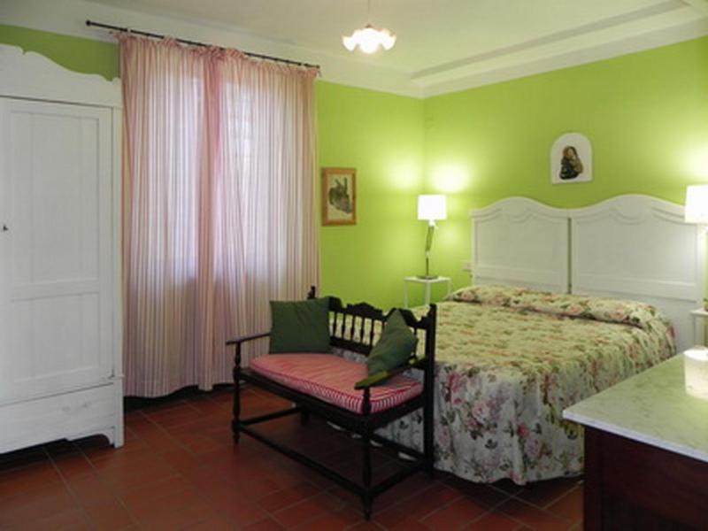 One-Bedroom Apartment image 2