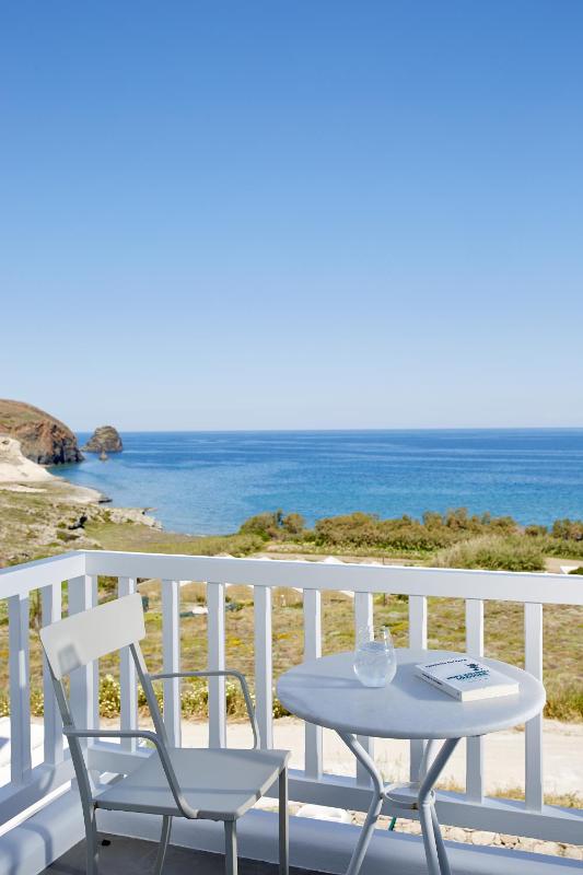 Deluxe Room with Sea View image 1