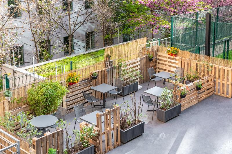 Standard Double Room image 2