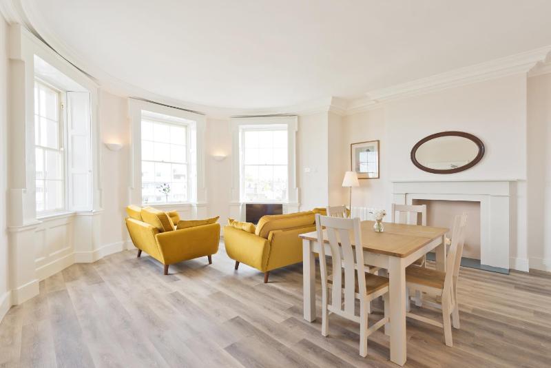 Henrietta Suites City Centre - image 5