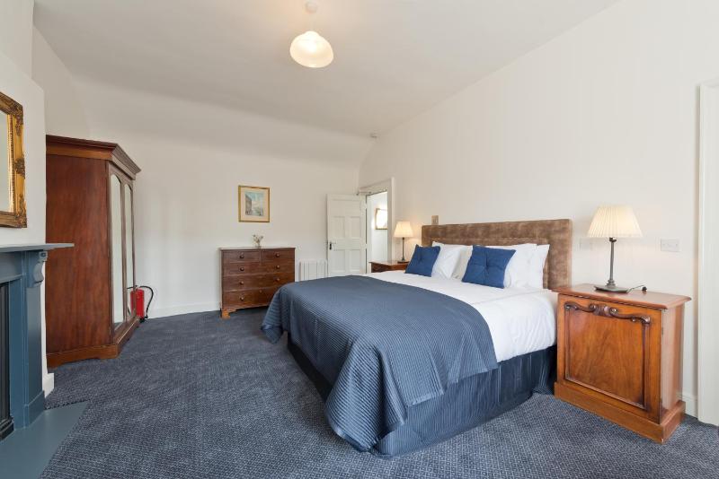 Henrietta Suites City Centre - image 10