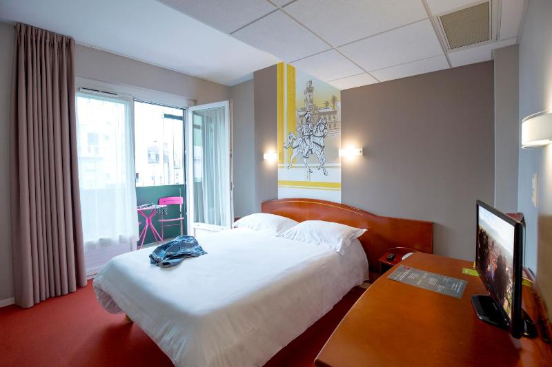 Superior Double Room image 3