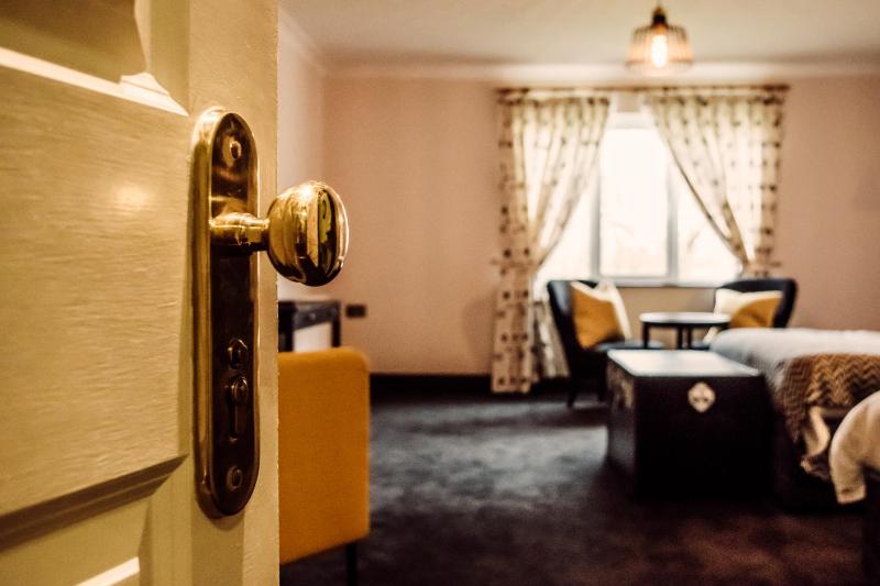 Double Room image 1