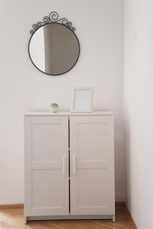 One-Bedroom Apartment image 3