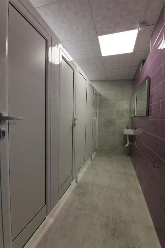 Twin Room with Shared Bathroom image 3
