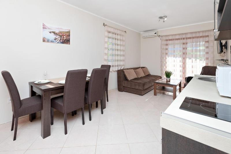 Apartments Donkovic - image 13