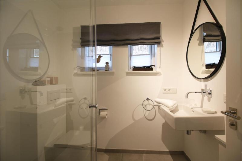 Two-Bedroom House image 3