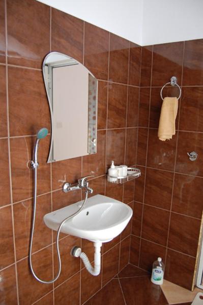 Triple Room image 2