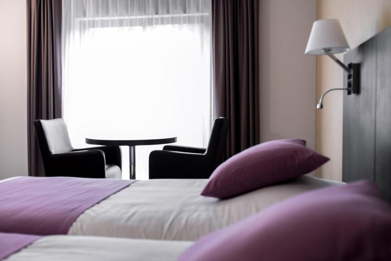Comfort Single Room image 3